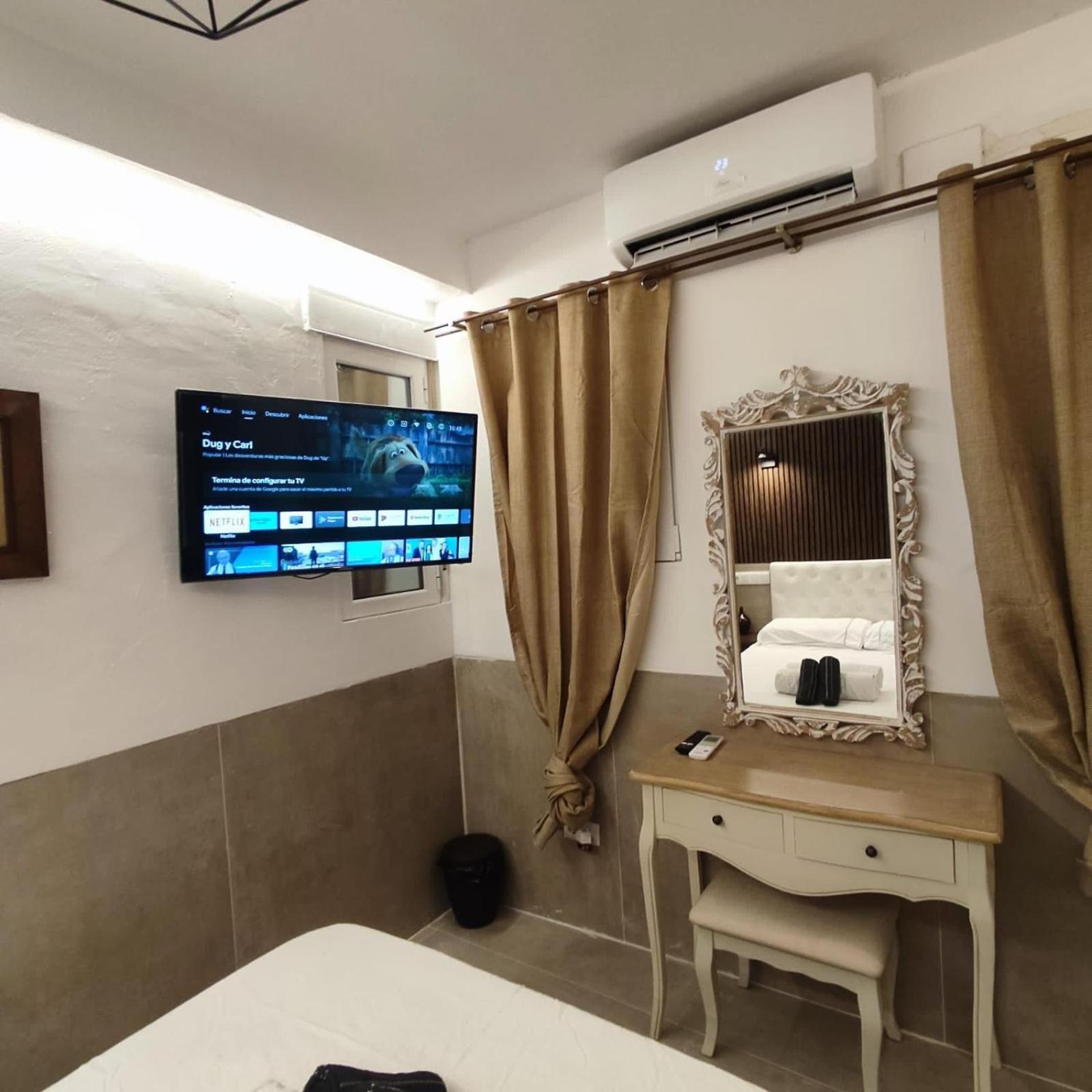 Private Rooms Barcelona Exterior photo